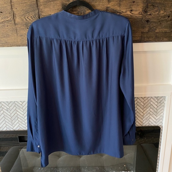 Navy NYJD Button Up Blouse with Mock Collar Size L - Picture 7 of 7